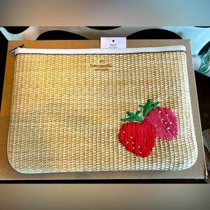 ⚡️ Kate spade strawberry pouch